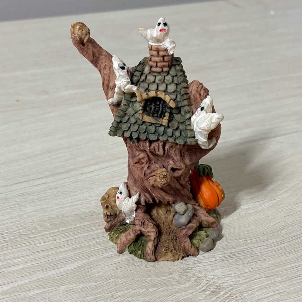 Vintage Halloween Haunted Tree Figurine Ghost Pumpkin Spooky Decor Collectible